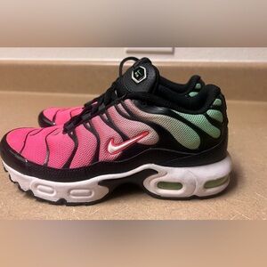 Nike Kids Sneakers - Pink, Black, Green